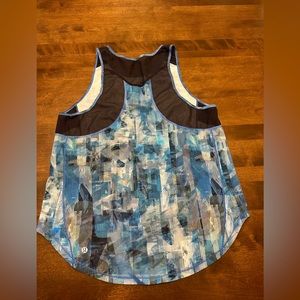 Lululemon workout tank
